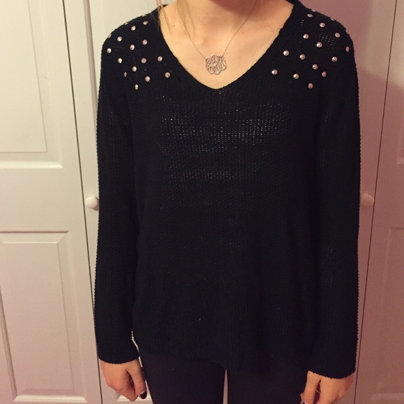 Francesca's sweater - Picture 1 of 3