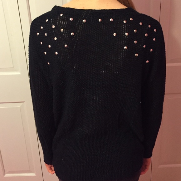 Francesca's sweater - Picture 2 of 3