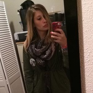 Meet your Posher, Kaylei