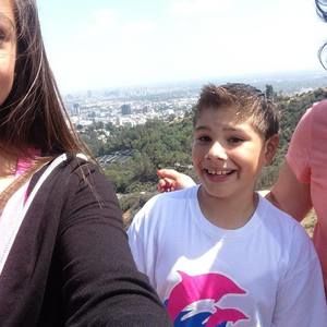 Meet your Posher, Cesar