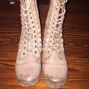 Combat boots slightly worn size 10