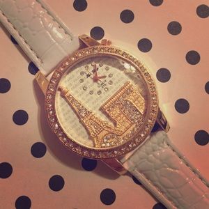 Beautiful Paris watch 💕