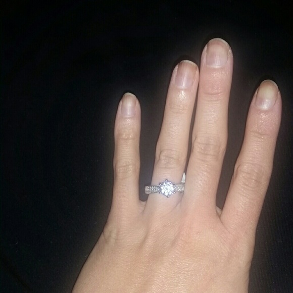 Ring - Picture 2 of 2
