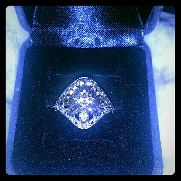 Gorgeous Andalucite Ring 10kt gold, size 8