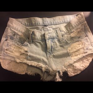 LF Jean shorts with lace pockets😍
