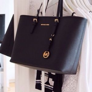 Michael Kors Jet Set tote
