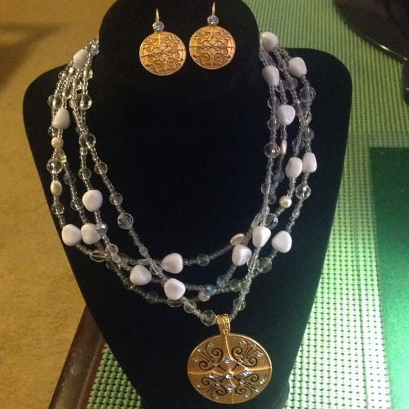 Jewelry - Picture 2 of 2