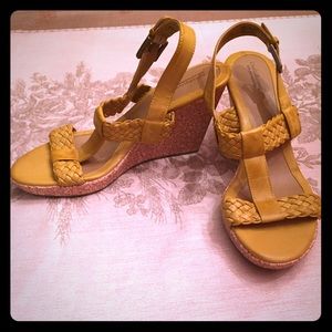 NEW Croft & Barrow yellow wedges size 10