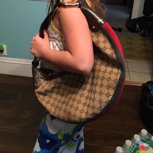 Gucci hobo bag .. Great condition