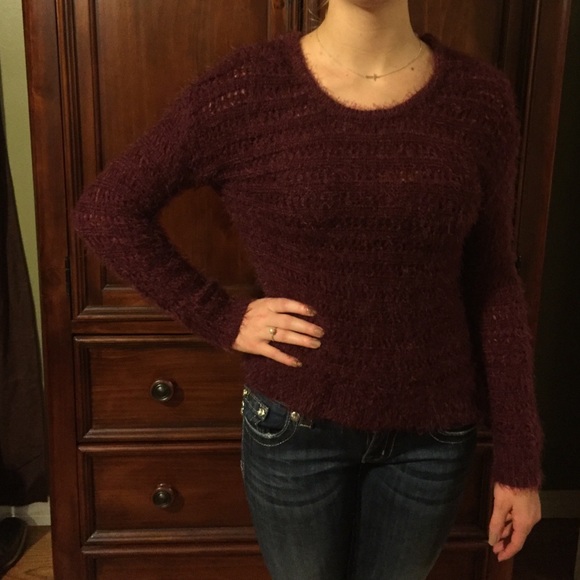 Maroon fuzzy sweater - Picture 1 of 4