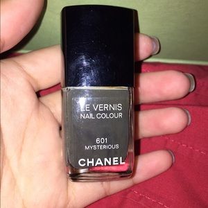 Chanel nail polish