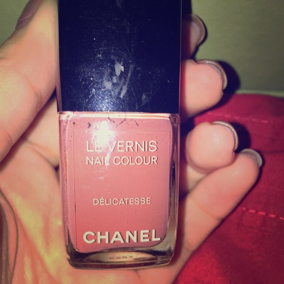 Chanel nail polish