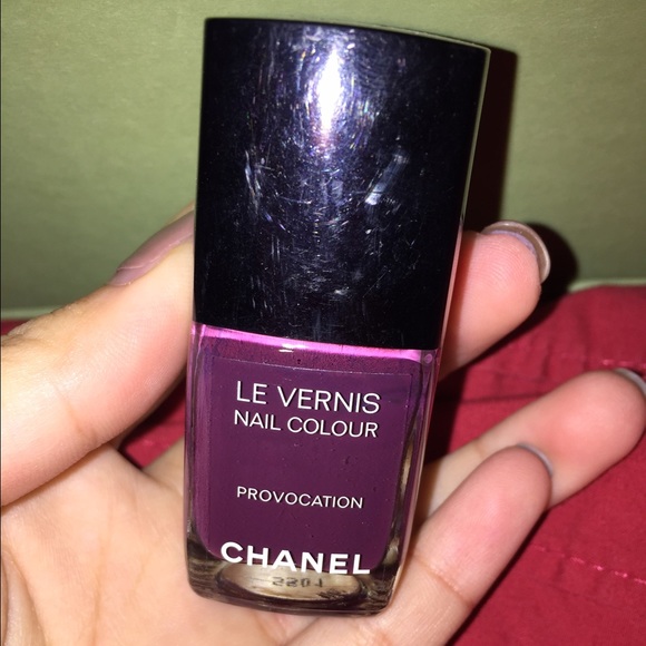 Chanel nail polish