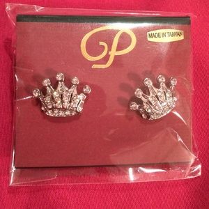 Beautiful Crown Earrings!! Tiara