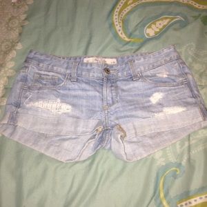 Slightly distressed Abercrombie&Fitch jean shorts