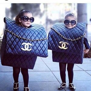 That's who we are: AnnyLou, come & follow us!