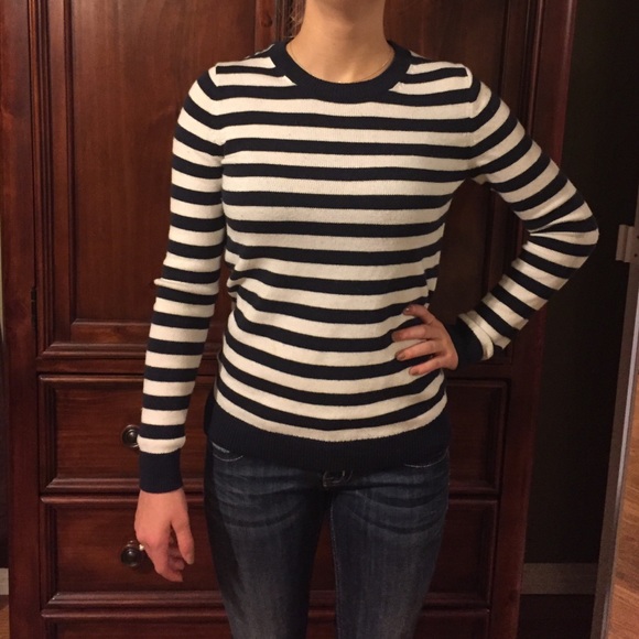GAP Navy blue & white striped sweater