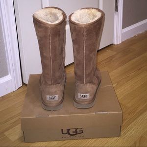 Chestnut UGGS