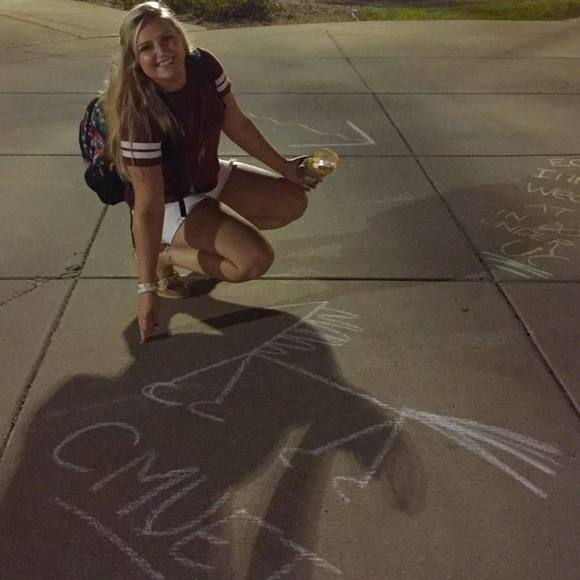 Meet your Posher, Maddison - Picture 1 of 1