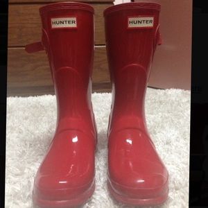 Red hunter boots!
