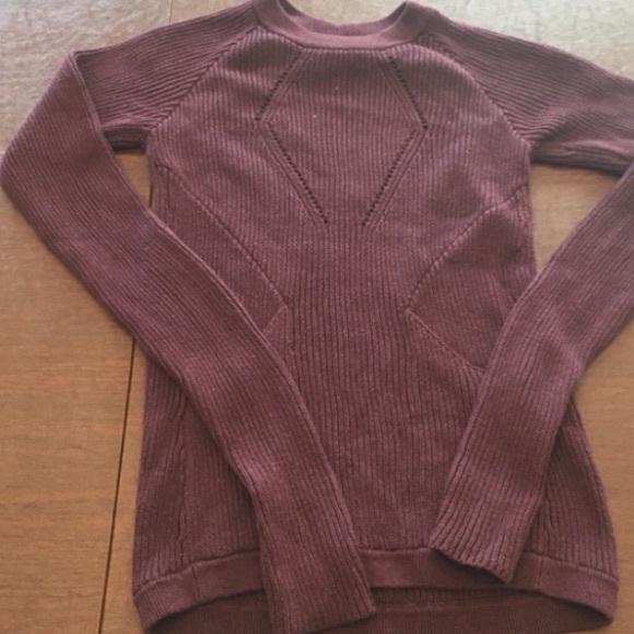 Lululemon sweater