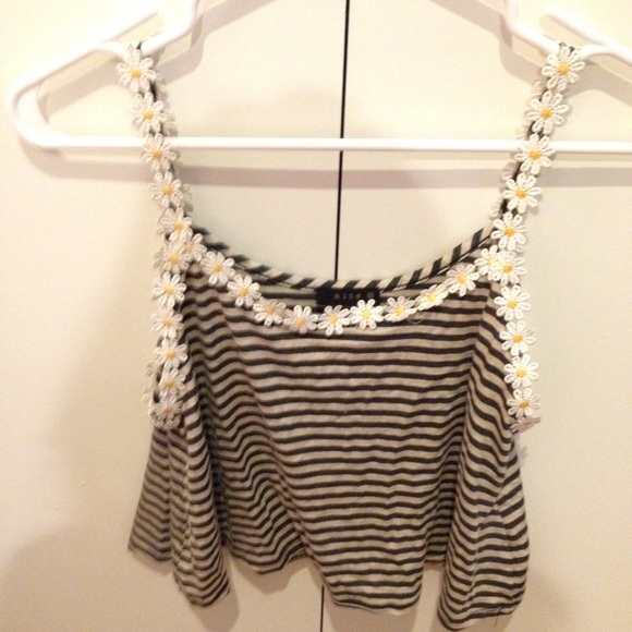 Daisy crop top