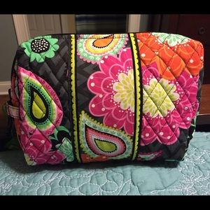 Vera Bradley large cosmetic bag 💖💛💚💖
