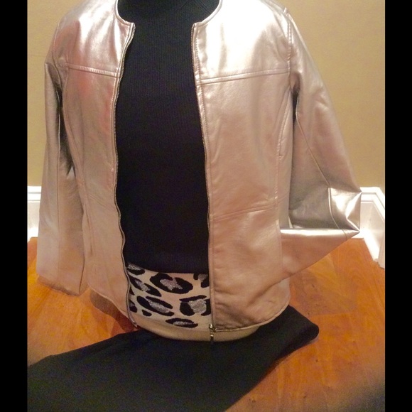 Jacket🇺🇸 - Picture 2 of 2