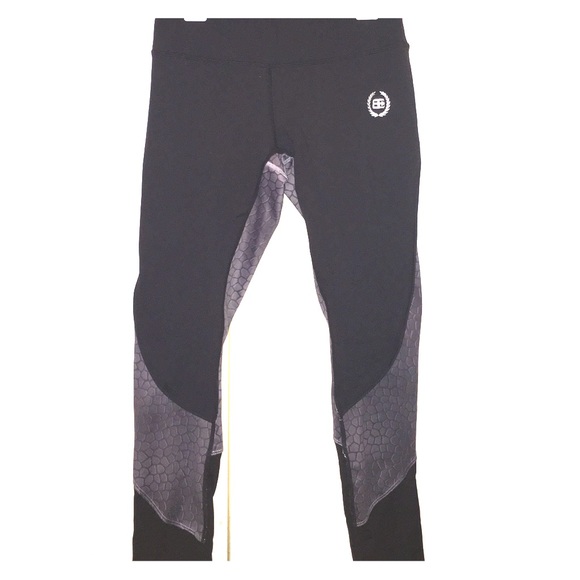 Body engineer leggings. Mesh and snake print.