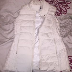 NWOT - Tommy Hilfiger puffer vest