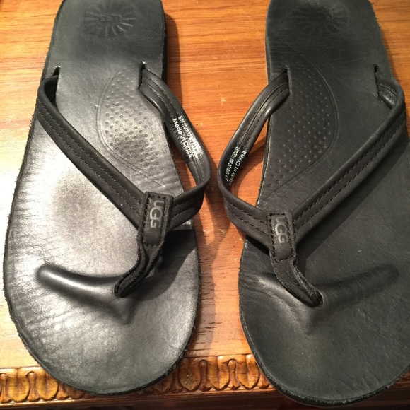 Uggs sandals
