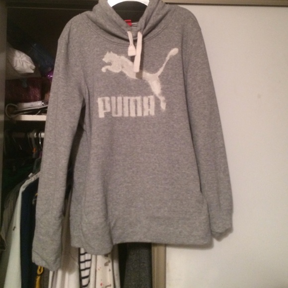 Puma sweatshirt without hood