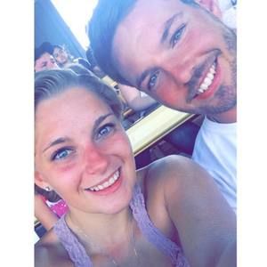 Meet your Posher, Becca