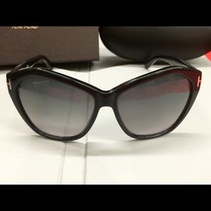 Tom Ford Angelina TF317 new without tags