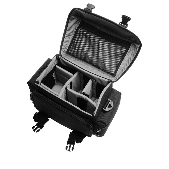 Canon Camera - Picture 4 of 4