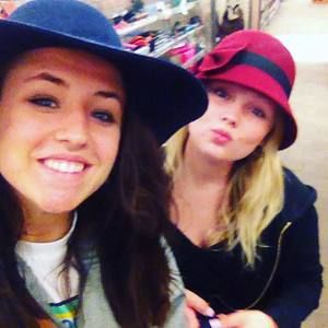 Meet your Posher, Eva