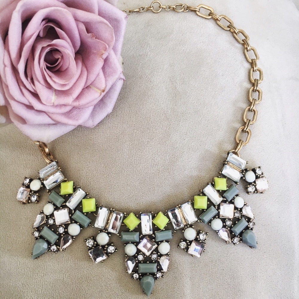 Crystal Decadence Statement Necklace - Picture 1 of 2