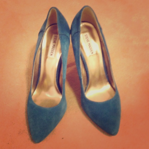 Bluish Teal Suede Steve Madden Heels