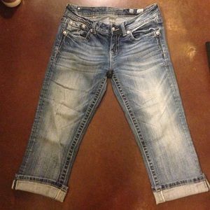 Miss Me Capris Size 28