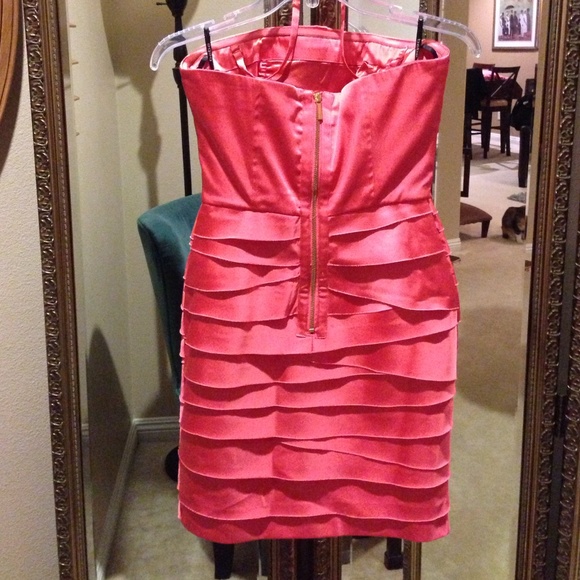 Bebe beautiful coral midi silk dress - Picture 3 of 4