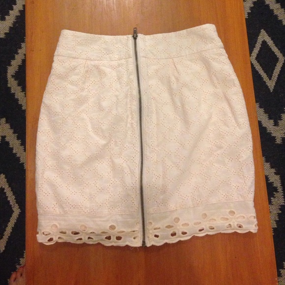 🚫SOLD🚫 like new! eyelet skirt