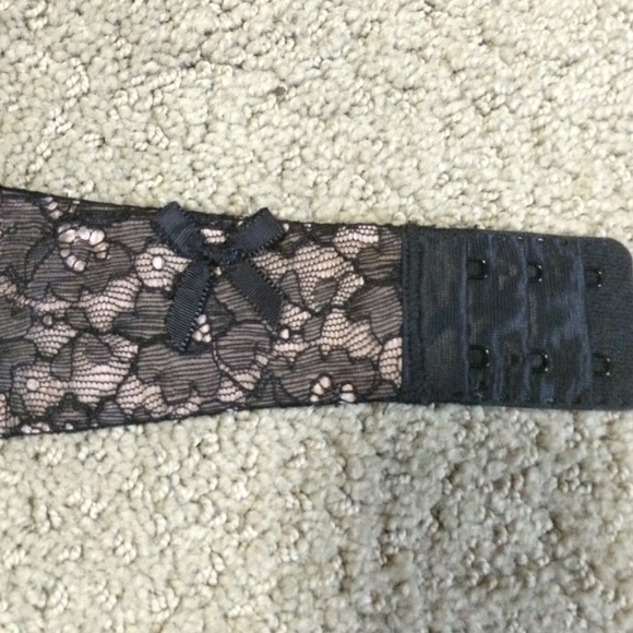 Strapless Bra - Picture 4 of 4