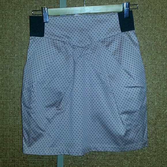 High waisted mini skirt. New with tags!