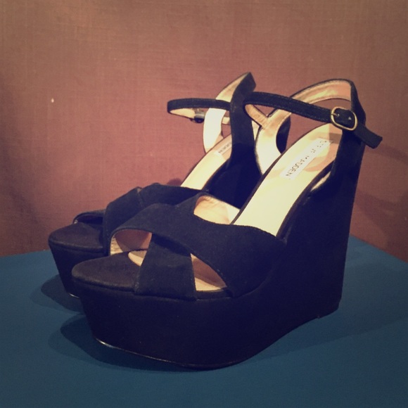 Steve Madden Shoes - Platforms