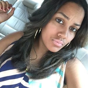 Meet your Posher, Briana