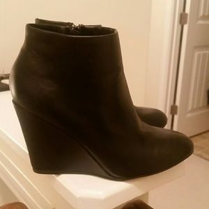 Cute wedge bootie