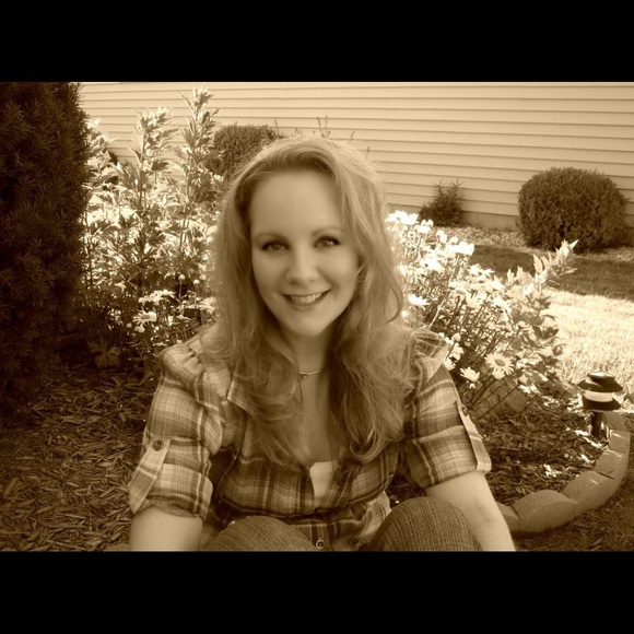 Meet your Posher, Misha - Picture 4 of 4