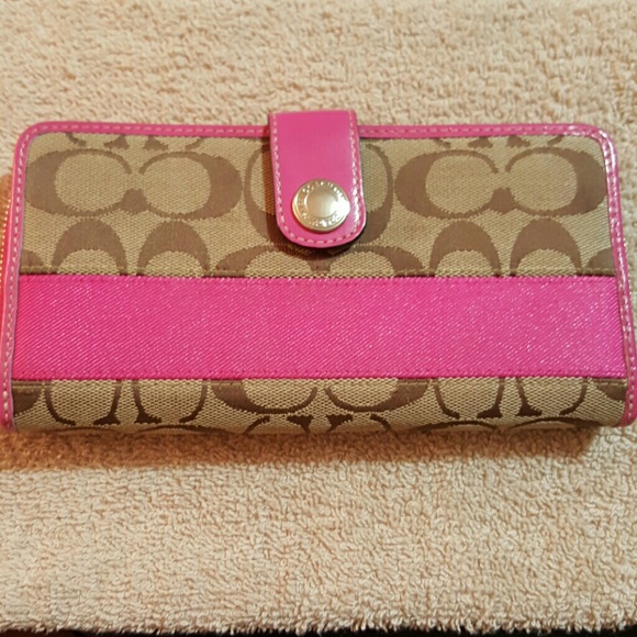 Coach Signature Stripe Wrap around Zip Wallet