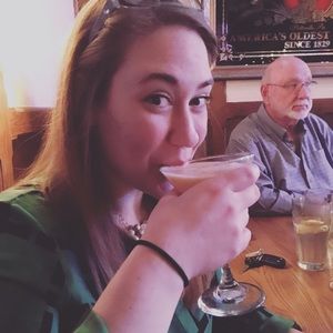 Meet your Posher, Emily