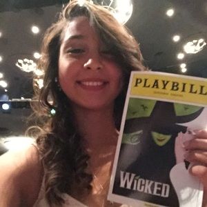 Meet your Posher, Jasmine